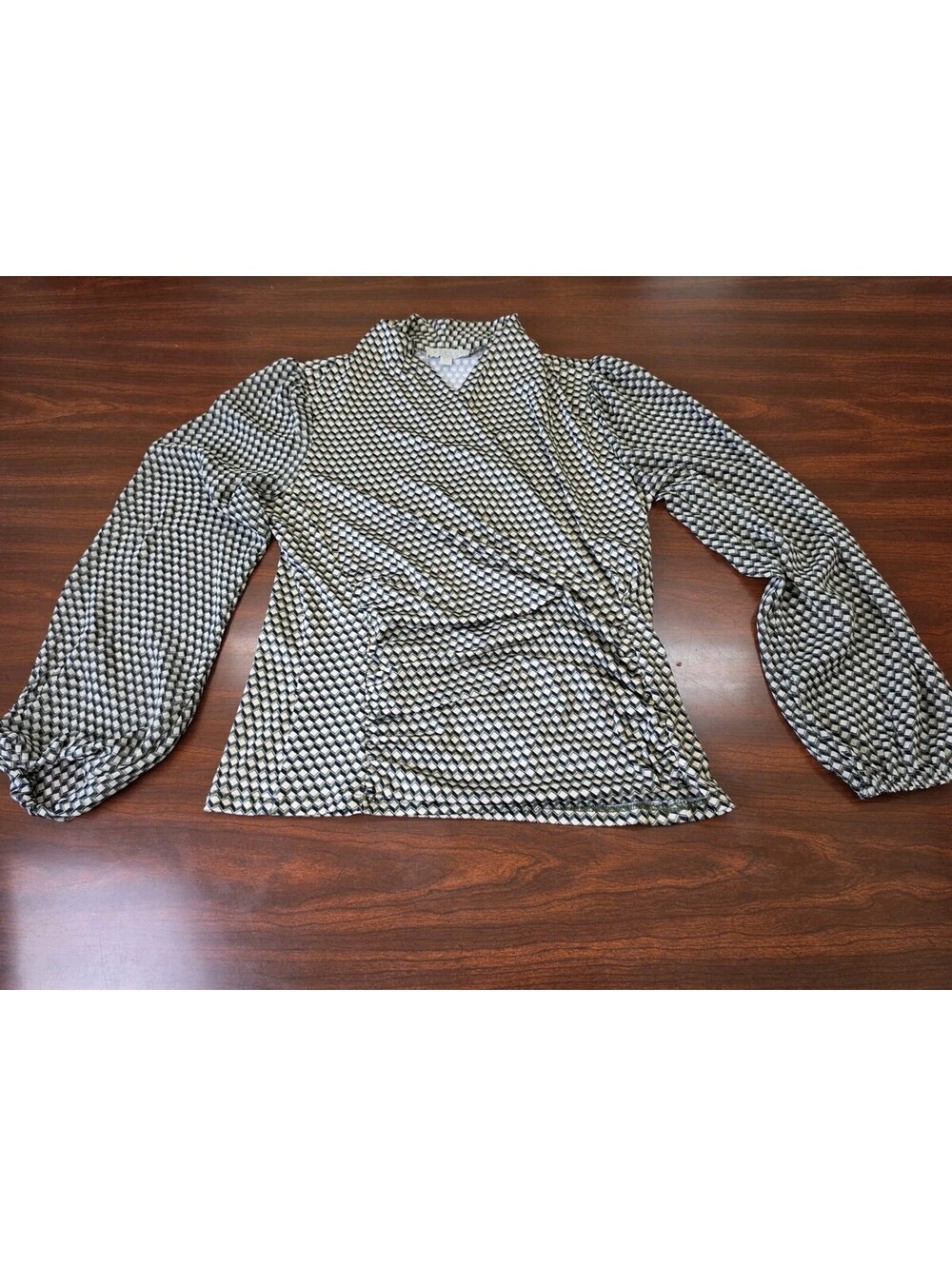 Status by Chenault Geometric Print Long Sleeve Top Size XS Black Olive Office